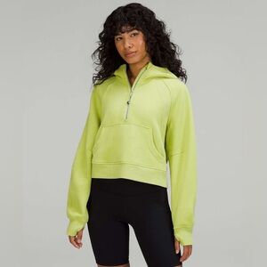 Lululemon Scuba Oversized Half-Zip Hoodie
Wasabi size M / L